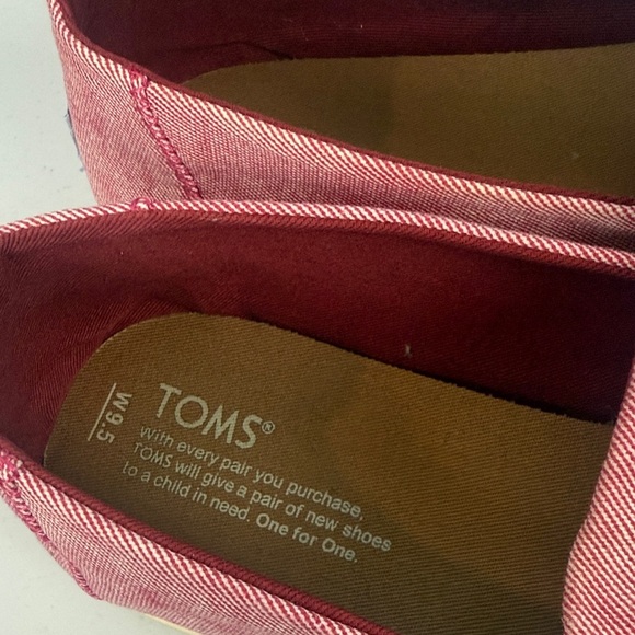 Toms Pink Canvas Slip-On Loafers Size 9.5 - Picture 3 of 8
